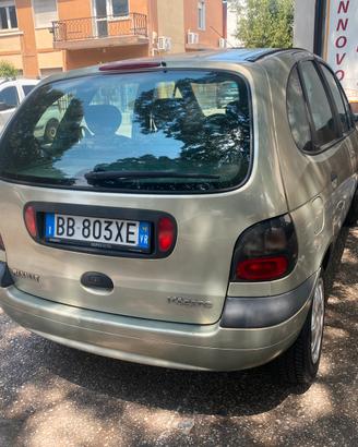 Scenic 1.6 benzina