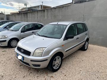 Ford Fusion 1.6 gpl 100 cv 2003