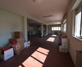 Locale commerciale/magazzino/laboratorio/ufficio