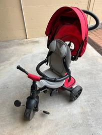 Passeggino evolutivo triciclo con cappotta