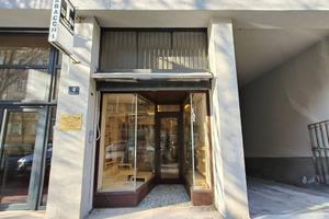 NEGOZIO - Viale R. Sanzio 4