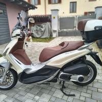 Piaggio Beverly 300 i.e.