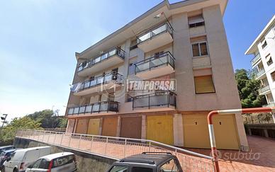 VALLORIA - TRILOCALE IN VIA TURATI