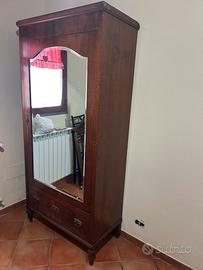 Armadio in legno
