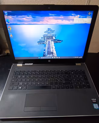 i7 1,8GHz x4;SSD 512GB;DDR4 16GB;Radeon 4GB;15,6"