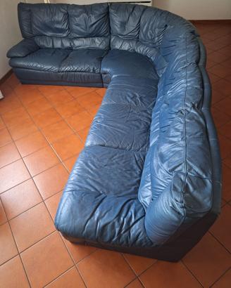 DIVANO IN PELLE ANGOLARE BLU  ca. 280x230 cm