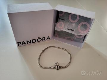 Bracciale Pandora Moments Nuovo in Argento