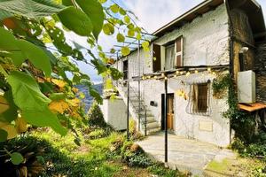 CASA INDIPENDENTE A TRIORA