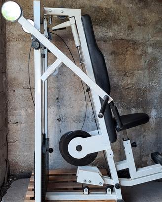 Vertical Traction tecnogym 