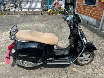 Vespa GTS 250