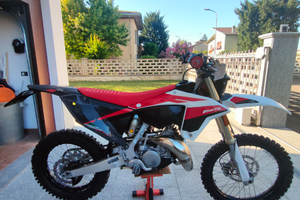 Fantic xe 125 2023 con pro circuit completa