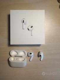 AIRPODS TERZA GENERAZIONE LIGHTING, NON TRATTABILE