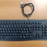 Tastiera Logitech K120 con Cavo USB