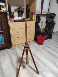cavalletto pittura con piedini regolabili 