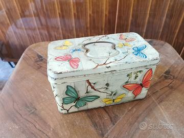 scatola in latta vintage Bertolli