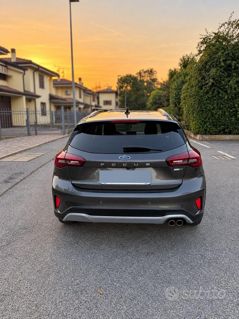 Ford Focus 2022 photo 3