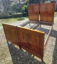 2 letti singoli antichi vintage o letto matrimonia