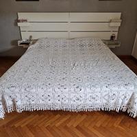 Coperta all'uncinetto fatta a mano