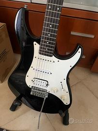 Yamaha eg112c