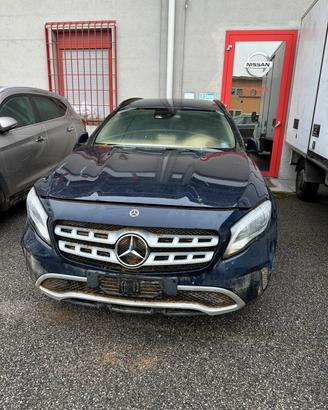 MERCEDES GLA del 2018 per RICAMBI - ALLUVIONATA