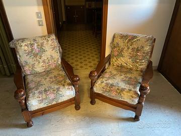 POLTRONE IN LEGNO E TESSUTO