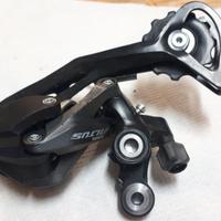 Deragliatore posteriore Shimano Altus 9v