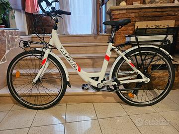 Bicicletta E-Run 6.1 WHITE 4WE D45