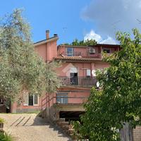 PORZIONE DI BIFAMILIARE A FABRICA DI ROMA