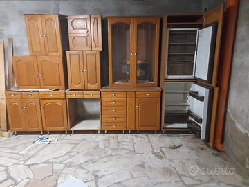 cucina lineare Scavolini legno massello