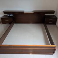 Letto anni 60-70 con radio