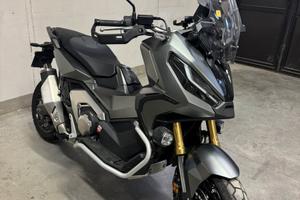 Honda xadv 750 adventure