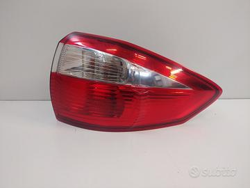 Fanale post dx FORD C-MAX II '10