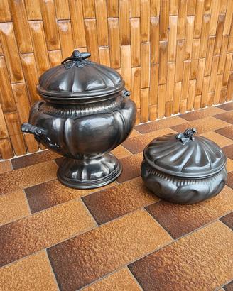 Coppia zuppiere in peltro vintage eleganti. 