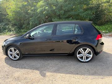 Volkswagen Golf 7 1.2 TSI 85 CV (Neo patentato)