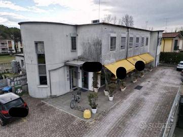 Immobile in asta di 274 m² con 5 locali a Pordenon