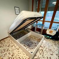 Letto contenitore una piazza e mezza con materasso