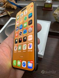 Iphone 15 pro max 1 TB pari al nuovo