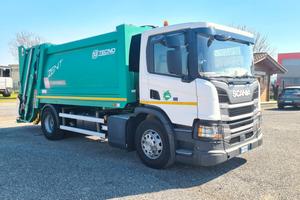 SCANIA P 280 CON COMPATTATORE