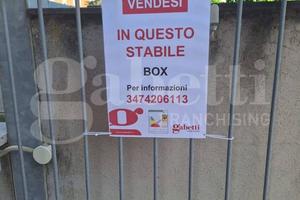 Box/Posto auto Rozzano [E.B-BOXVRG]