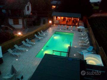 Location con piscina per feste private