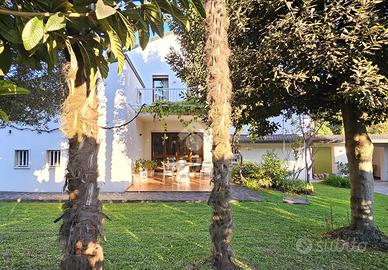 PORZIONE DI BIFAMILIARE A STRA