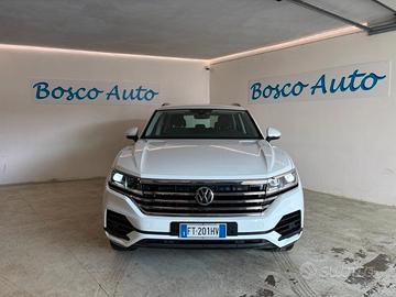 VOLKSWAGEN Touareg 3ª serie Touareg 3.0 V6 TDI...