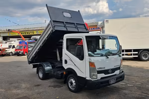 NISSAN CABSTAR 35.15 RIBALTABILE TRILATERALE MT