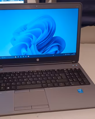 Notebook HP 15.6" i5 ram8gb ssd W.11  Batteria OK