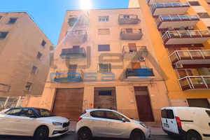 Appartamento in Via Leonida 115