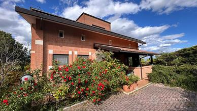 VILLA SINGOLA A L'AQUILA