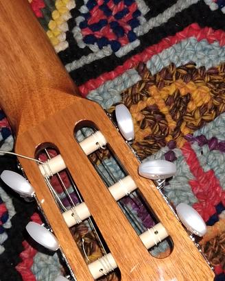 Chitarra classica Takamine GC3CE-NAT