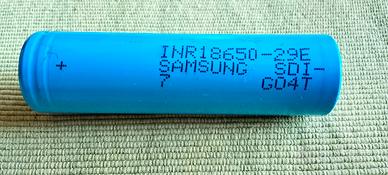 batteria litio 18650 samsung 2.900 mA