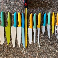 Set da cucina vari colorati 14+1 e grattugia