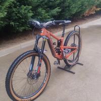 santa Cruz nomad taglia xs ruote 27,5